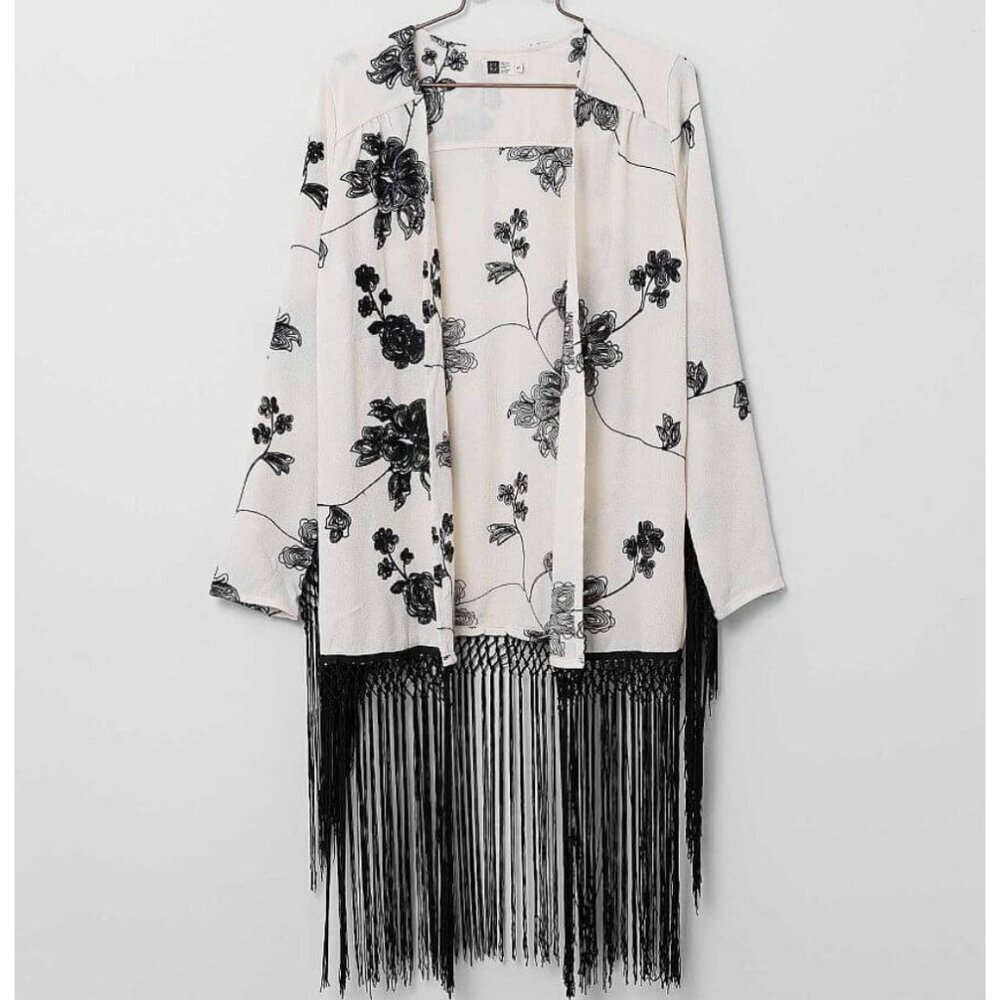 Tom & Eva Floral Stitch Embroidered Fringe Boho Kimono FREE SIZE